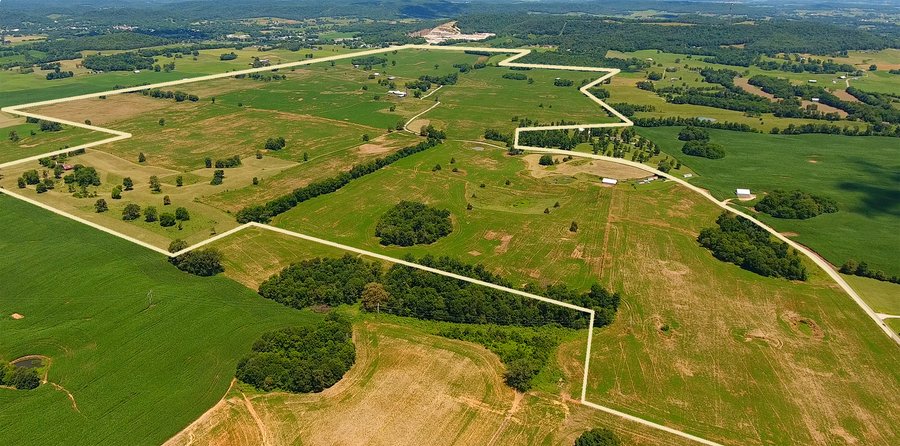 LARGE KENTUCKY LAND AUCTION - 633+/- CONTIGUOUS ACRES IN 12 TRACTS IN HART COUNTY, KY